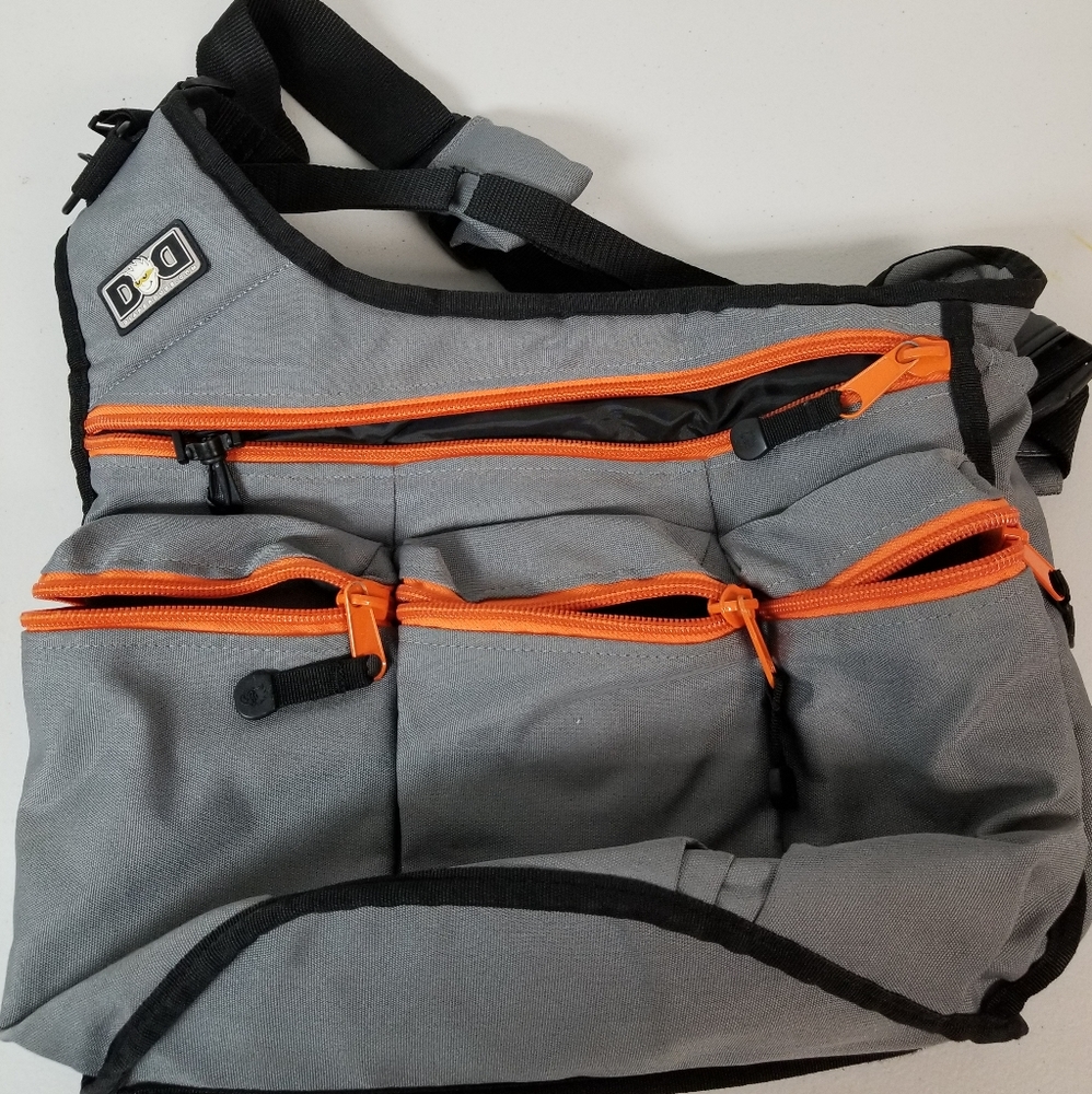 Diaper bag for Dads, grey and orange, great cond.
